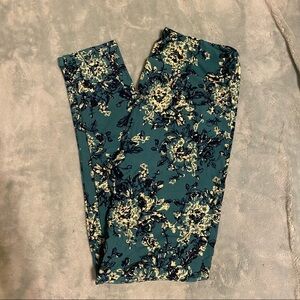 Lularoe one size floral leggings